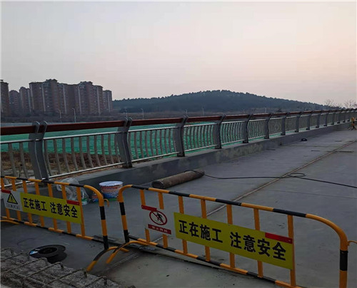 護(hù)欄施工圖片