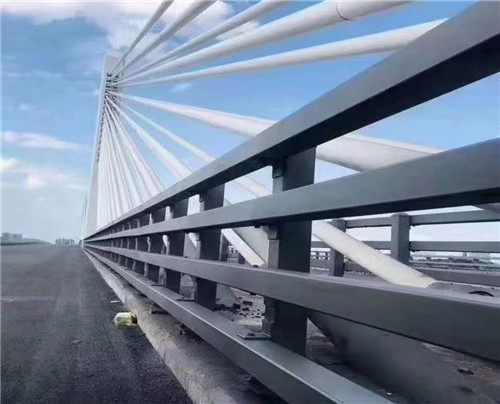 護(hù)欄廠家定制 景觀橋梁護(hù)欄 隔離防護(hù)欄桿